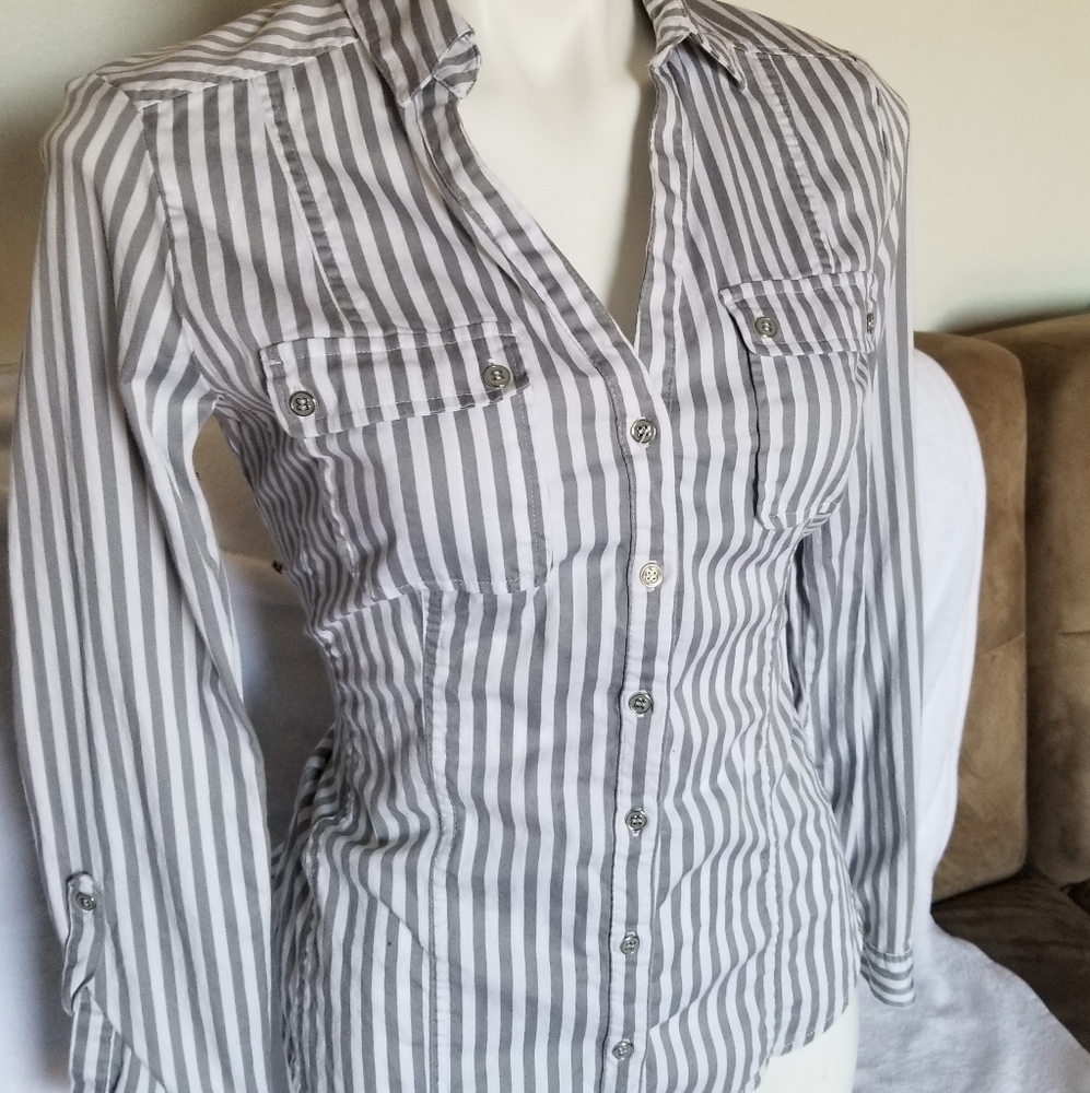 3 for $10 New york n Co button up